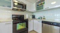 Upgraded Oceania Condo for sale 2 bed/ 2 bath with garage photo 4